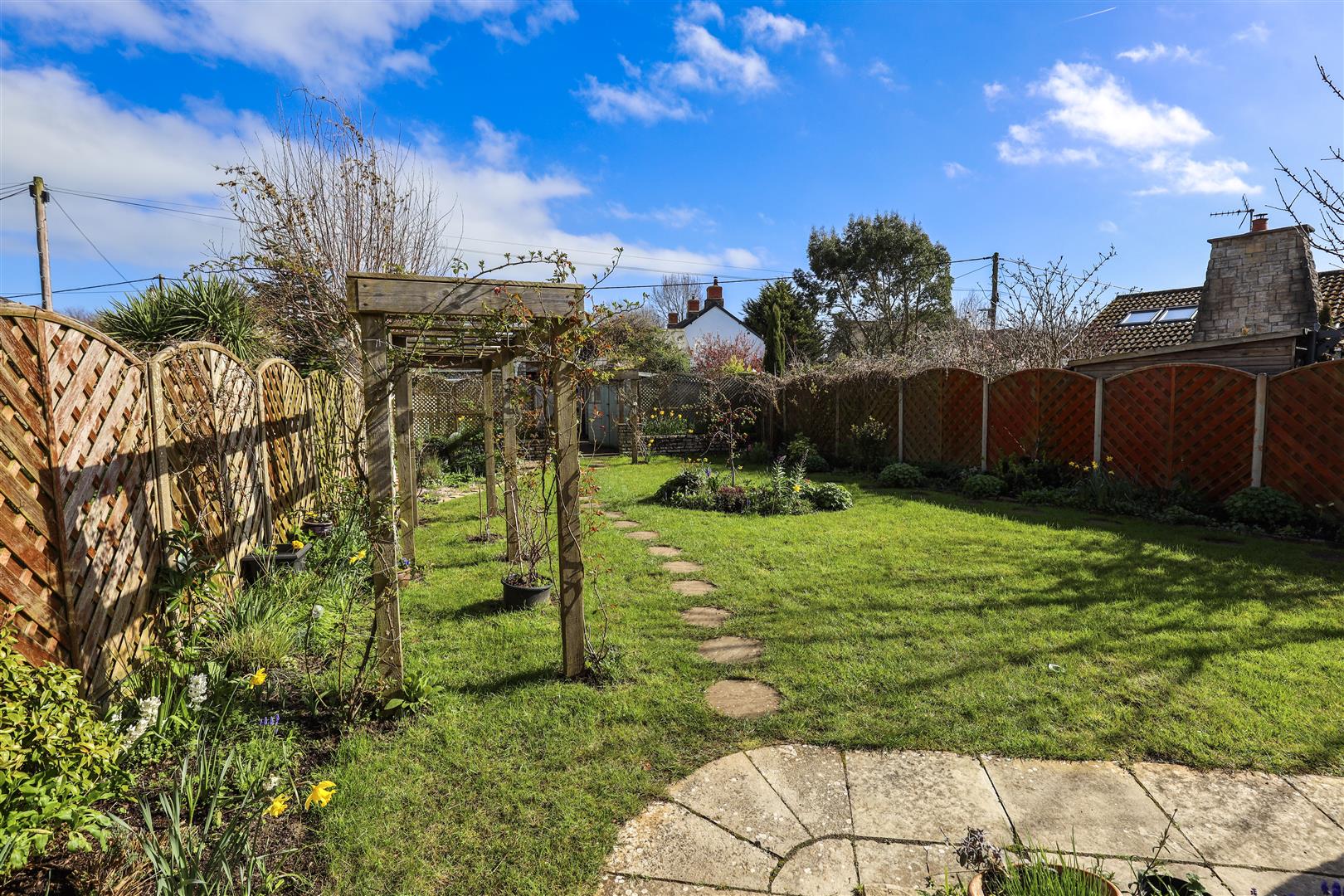 Swn-Y-Nant, Tyle House Close, Llanmaes, Nr Llantwit Major, CF61 2XZ